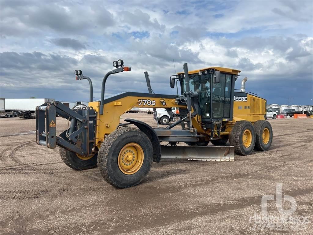 John Deere 770G Grejdry