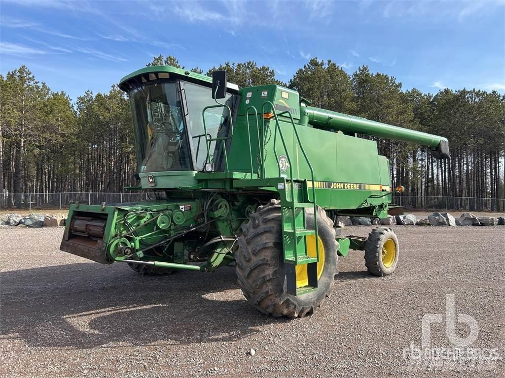 John Deere CTS Sklízecí mlátičky