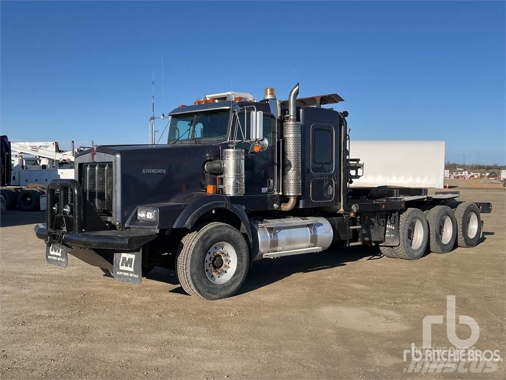 Kenworth C500 Valník s navijákem