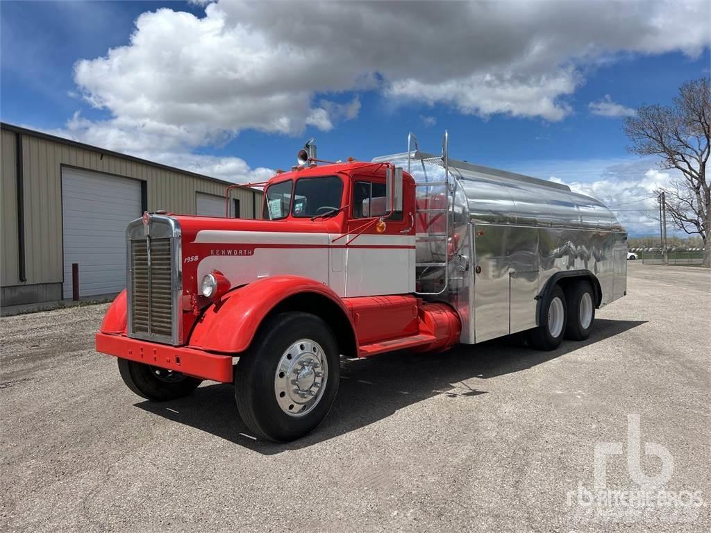 Kenworth CC925C Cisternové vozy