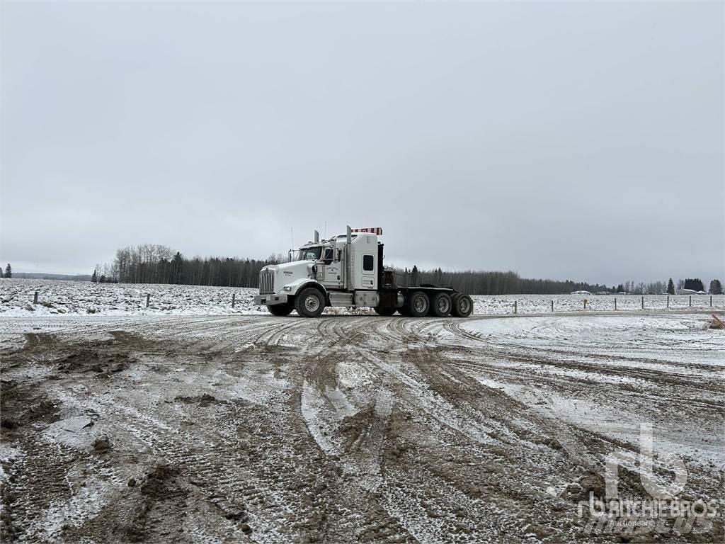 Kenworth T800 Valník s navijákem