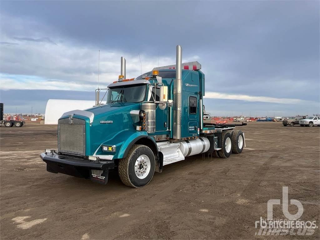 Kenworth T800 Valník s navijákem