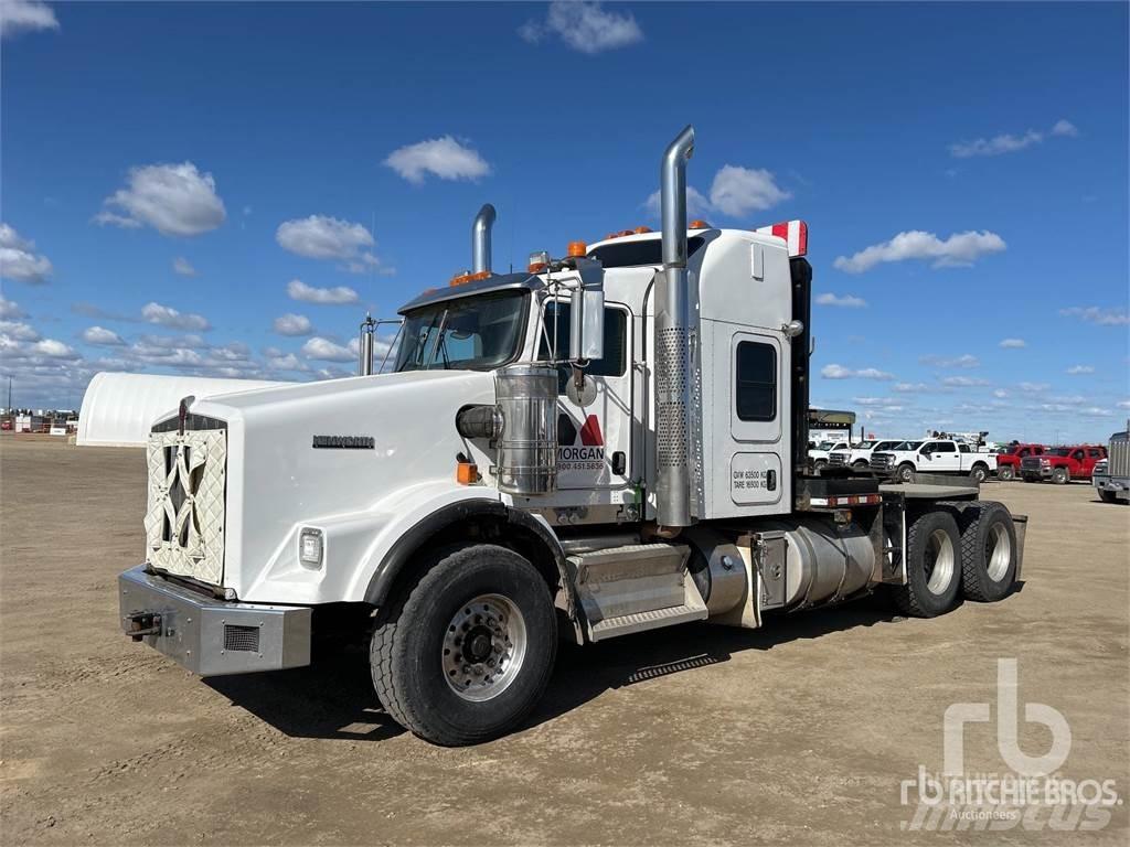 Kenworth T800 Valník s navijákem