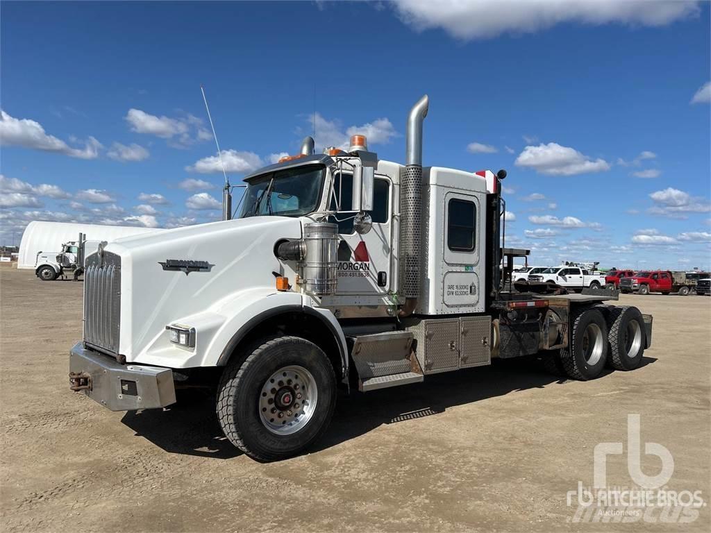 Kenworth T800 Valník s navijákem
