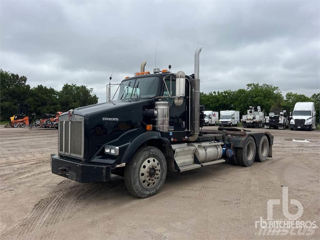 Kenworth T800 Valník s navijákem