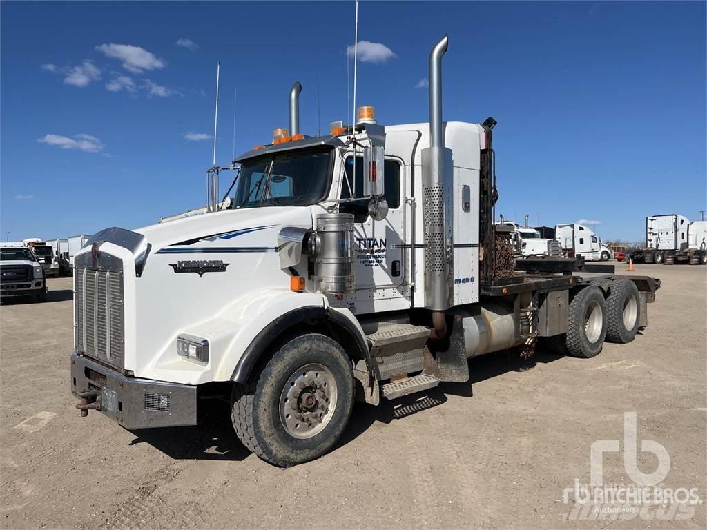 Kenworth T800B Valník s navijákem