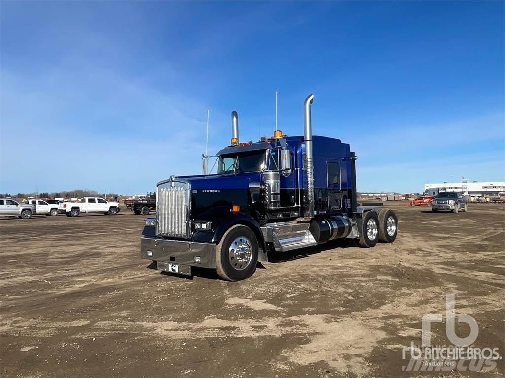 Kenworth W900L Tahače