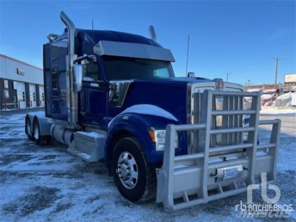 Kenworth W990 Tahače