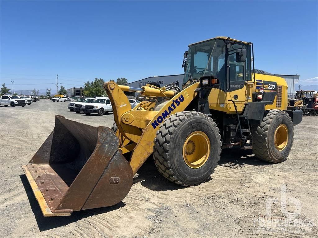 Komatsu WA320-8 Kolové nakladače