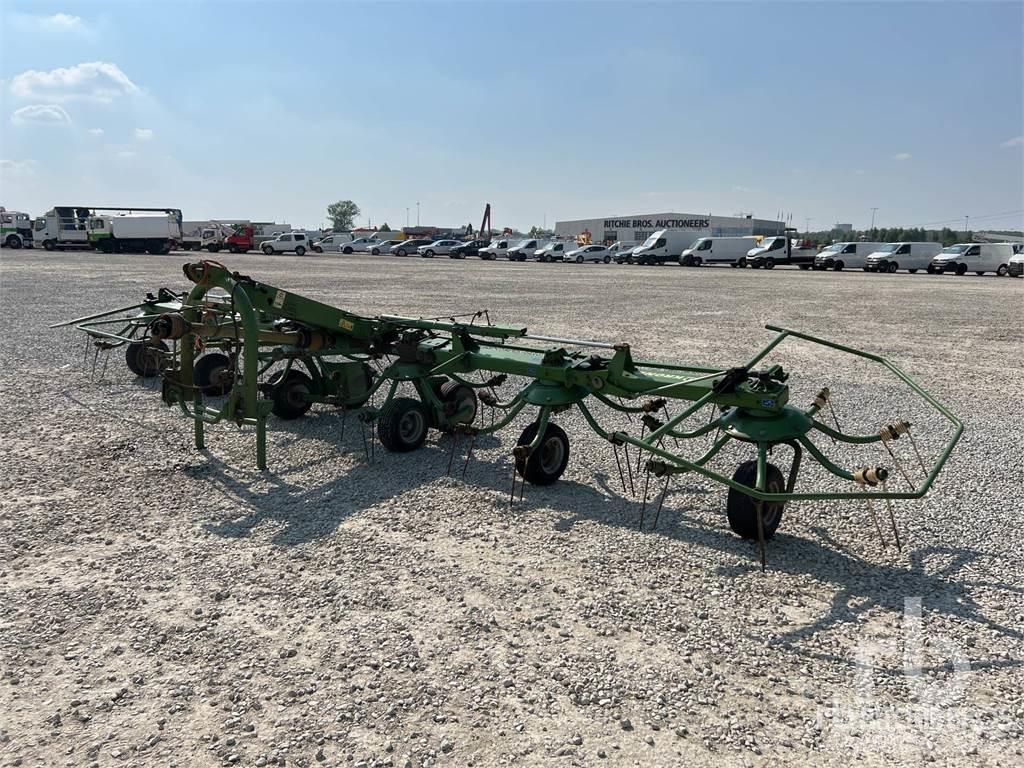Krone Pneumatic Obraceče a shrabovače sena