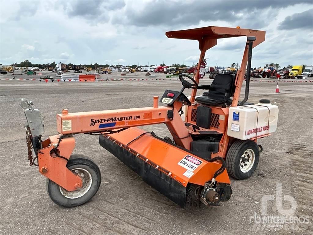 Lay-Mor SM300 Vnitřní zametací stroje