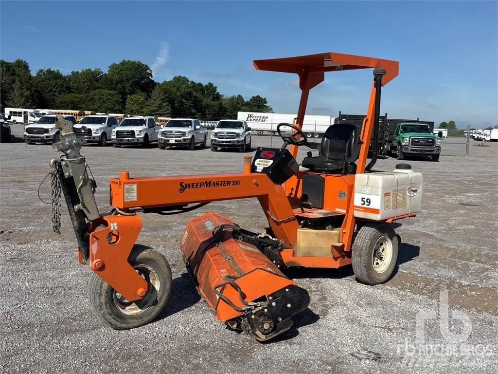 Lay-Mor SM300 Vnitřní zametací stroje