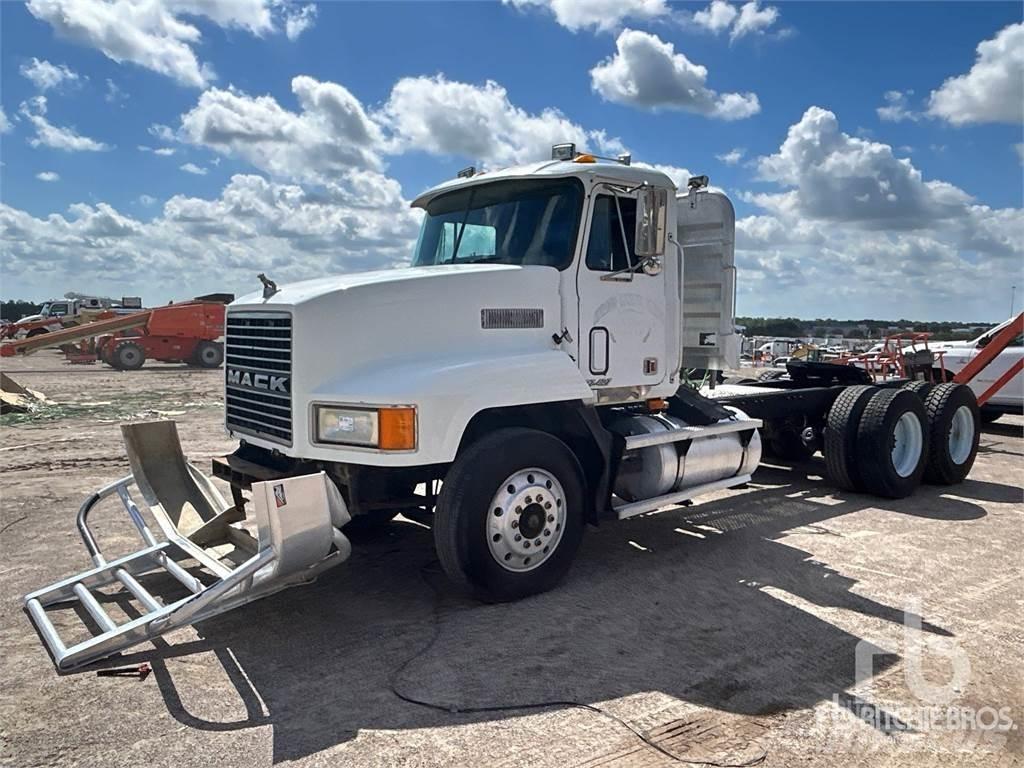 Mack CH613 Tahače