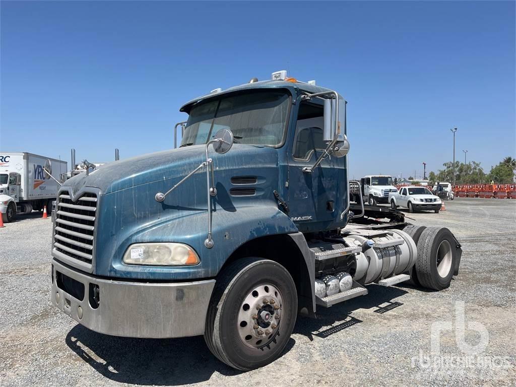 Mack CXU612 Tahače