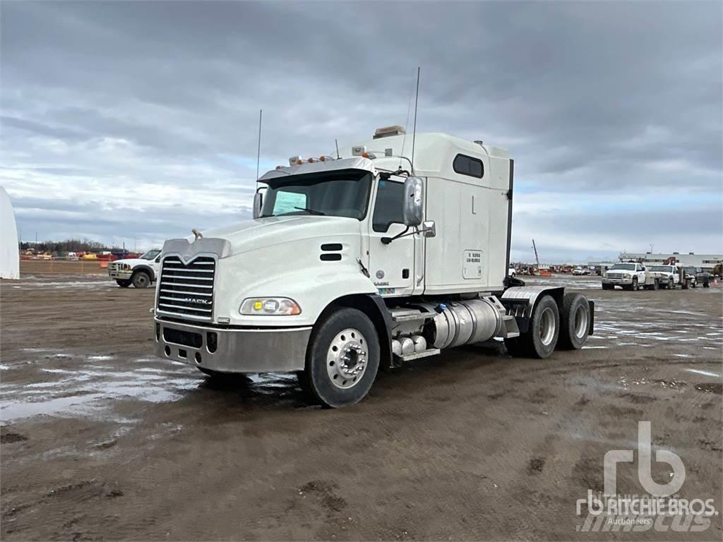 Mack CXU613 Tahače