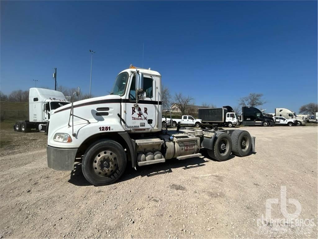 Mack CXU613 Tahače
