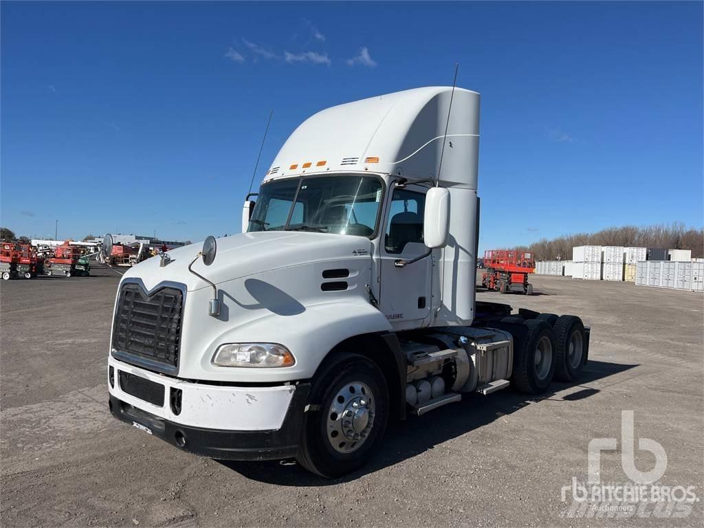 Mack CXU613 Tahače