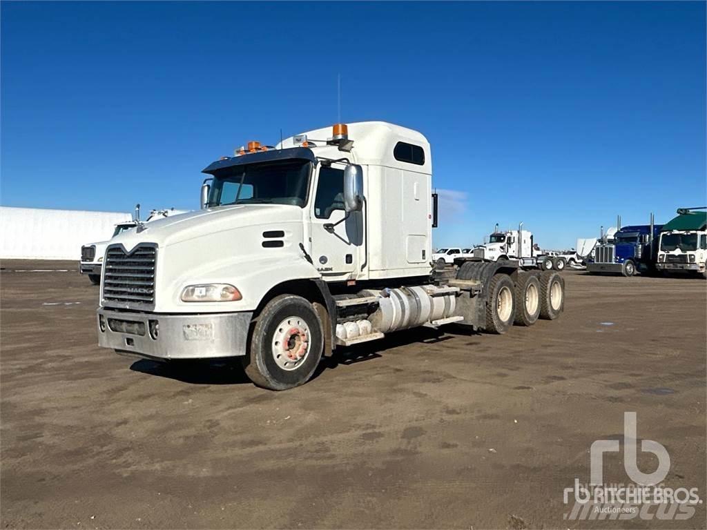 Mack CXU614 Tahače