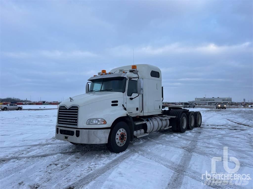Mack CXU614 Tahače