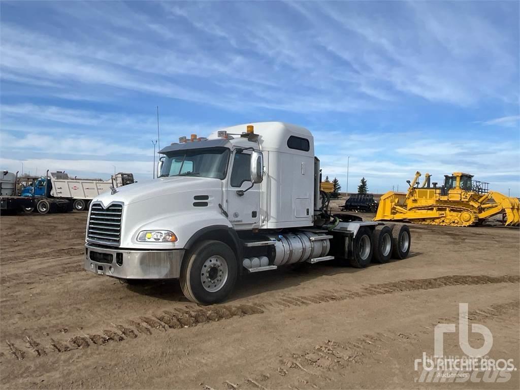 Mack CXU614 Tahače