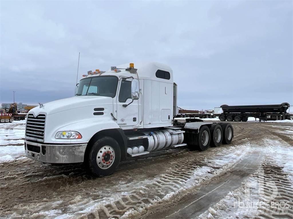 Mack CXU614 Tahače