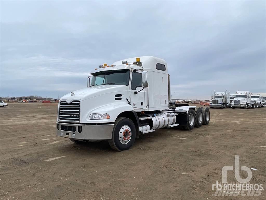 Mack CXU614 Tahače