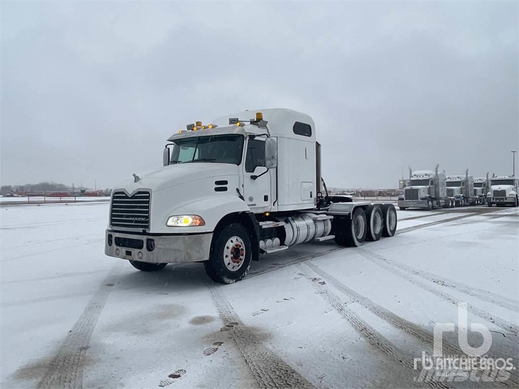 Mack CXU614 Tahače
