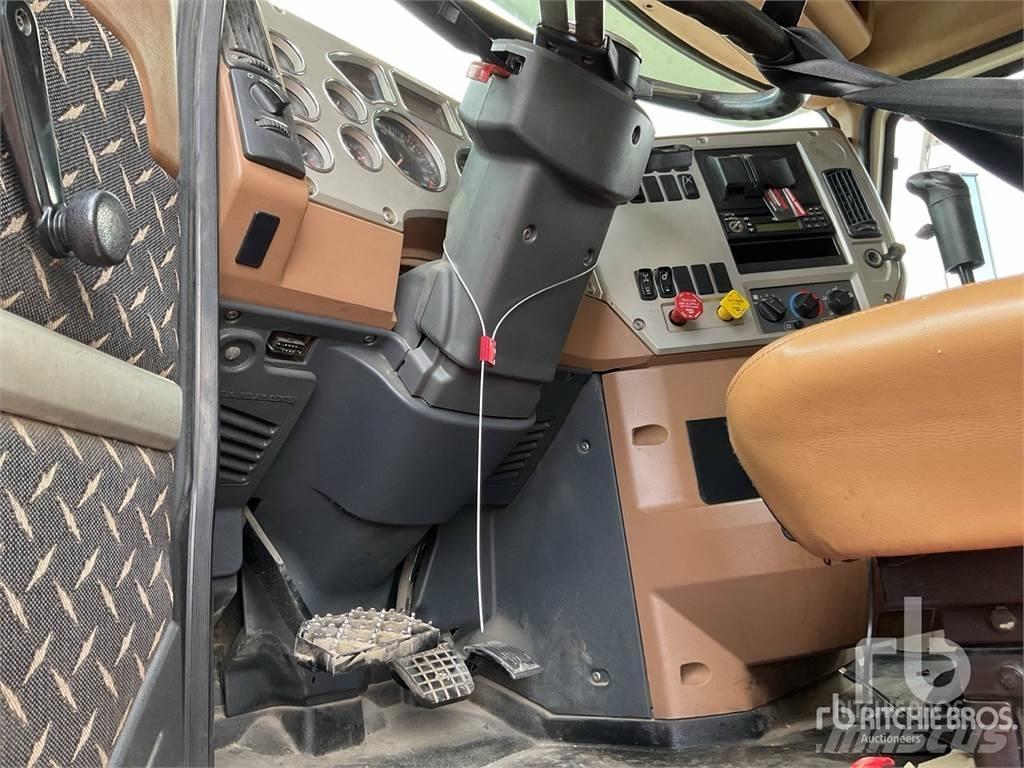 Mack GU713 Sklápěče