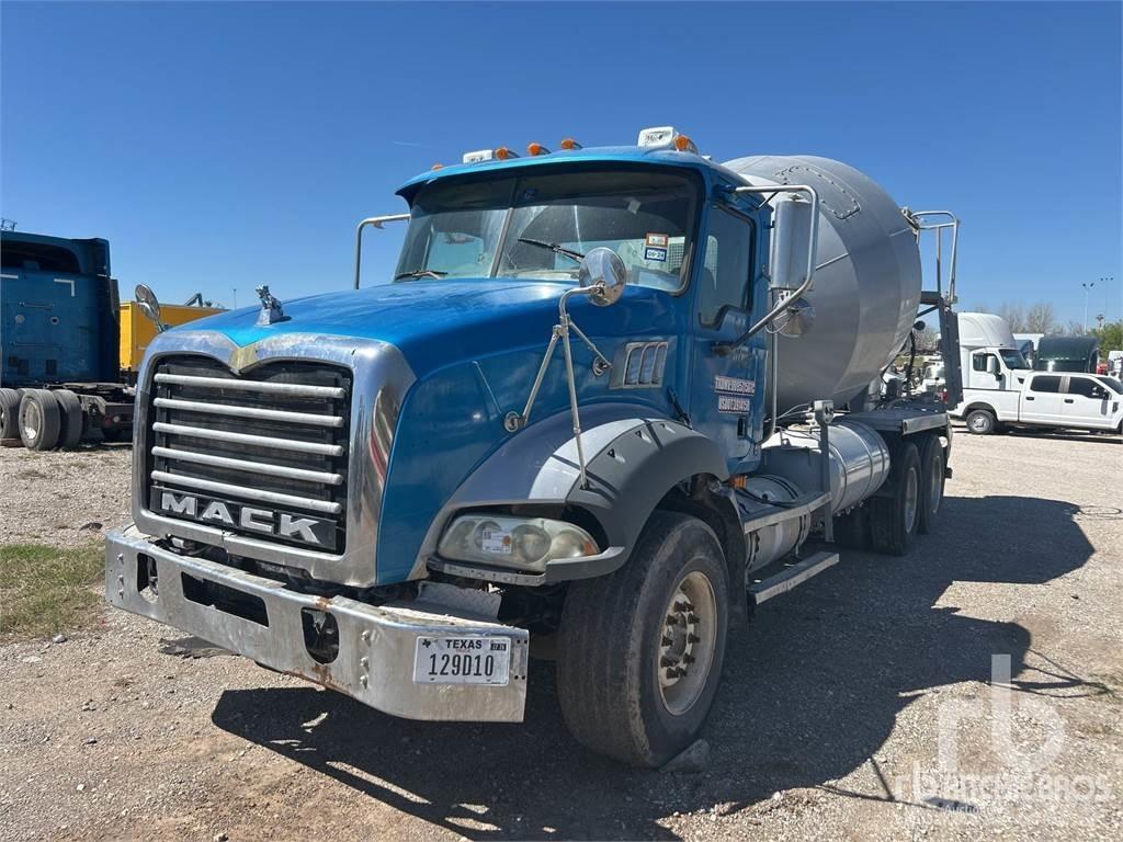 Mack GU813 Domíchávače betonu