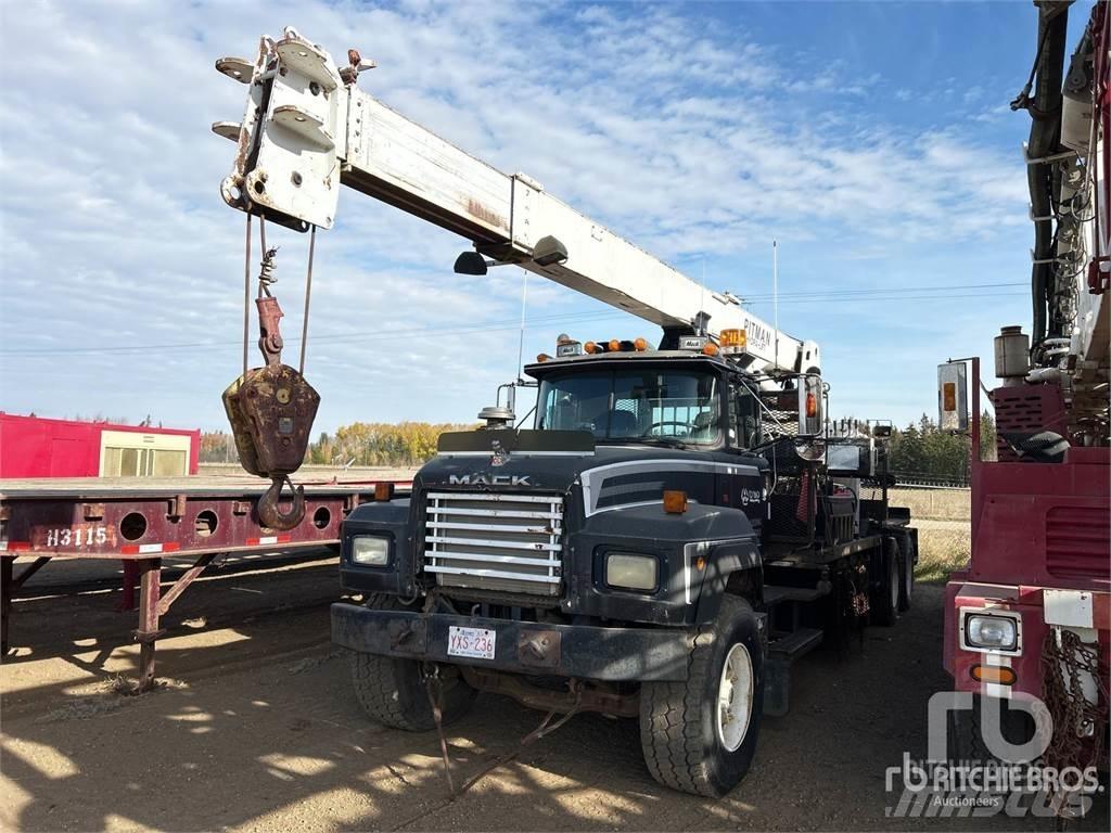 Mack RD688S Autojeřáby, hydraulické ruky