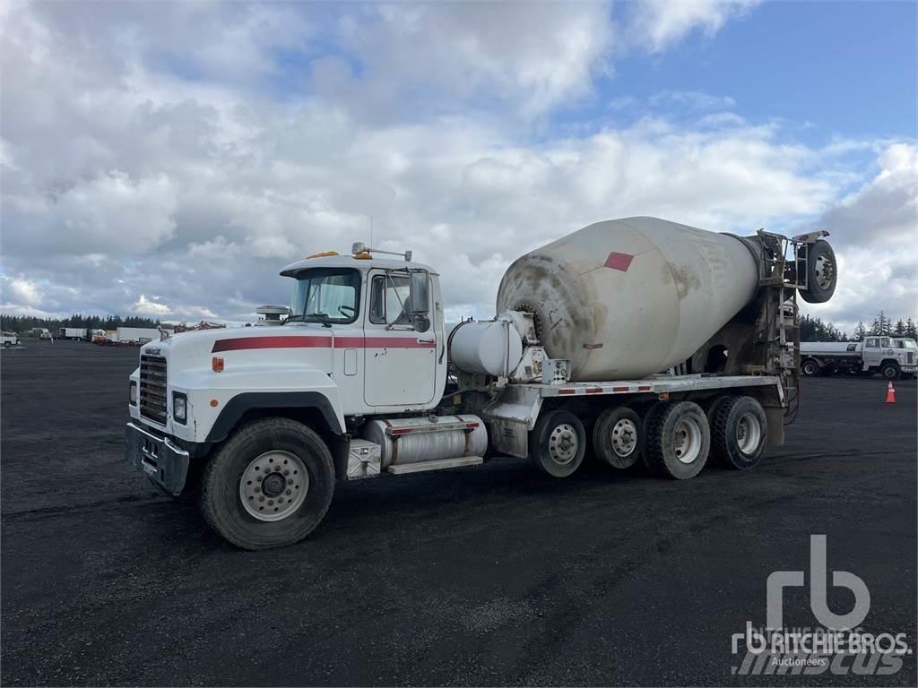 Mack RD688S Domíchávače betonu