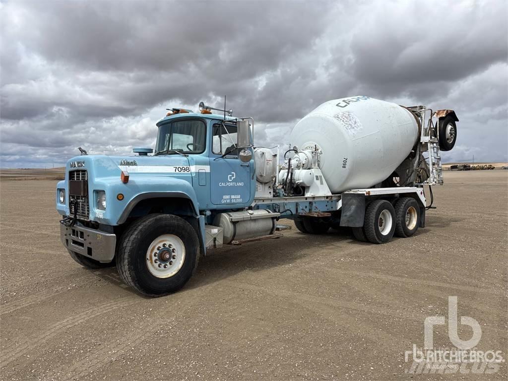Mack RD690S Domíchávače betonu