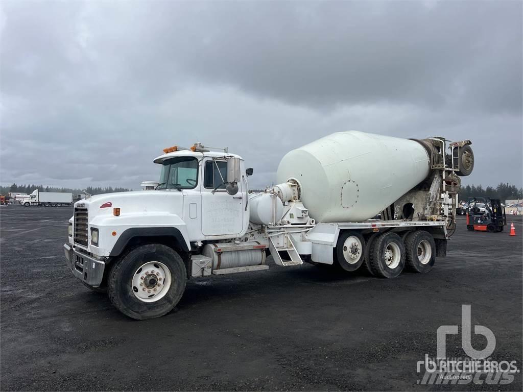 Mack RD690S Domíchávače betonu