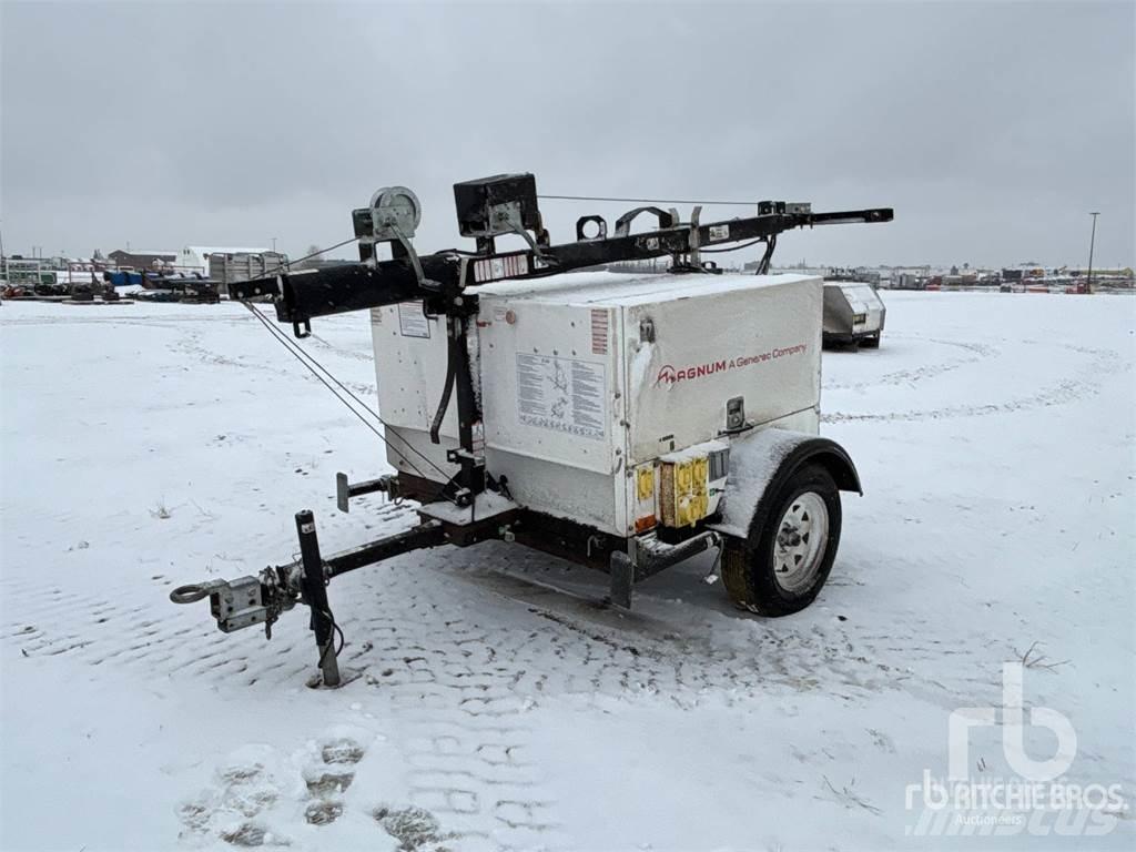 Magnum MLT5200 Osvětlovací stožáry