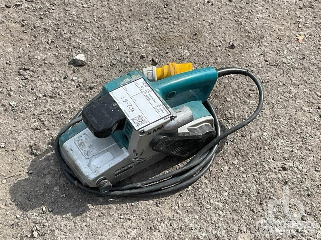 Makita 9404 Stavebnictví - ostatní