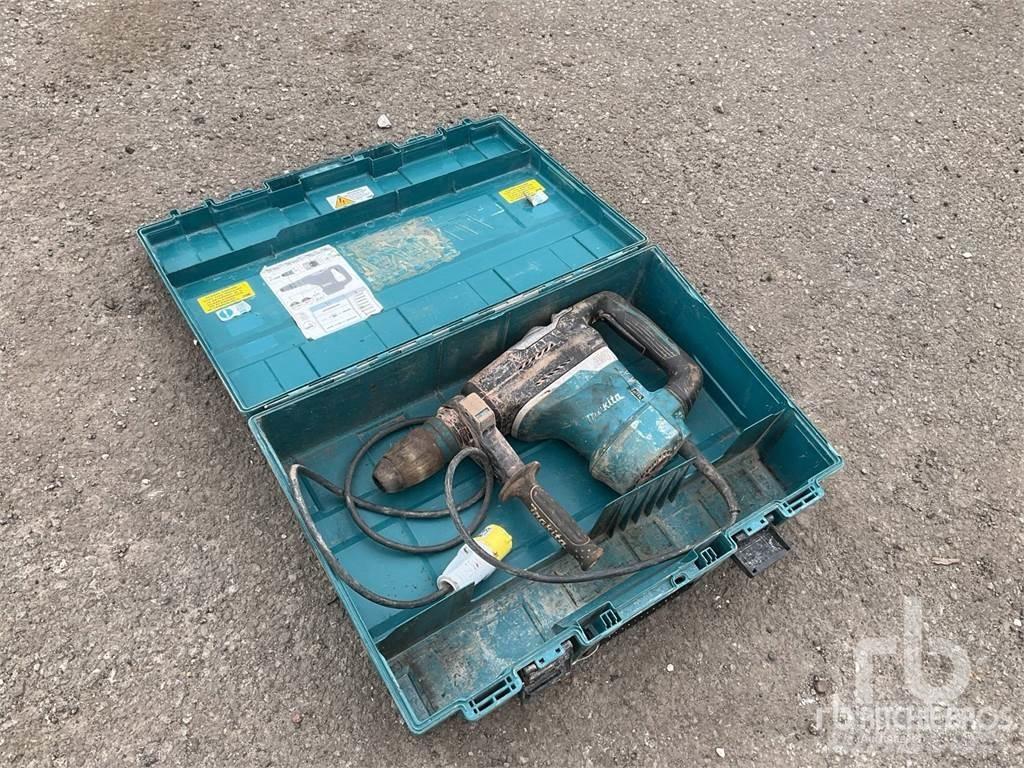 Makita HR4013C Bourací kladiva / Sbíječky