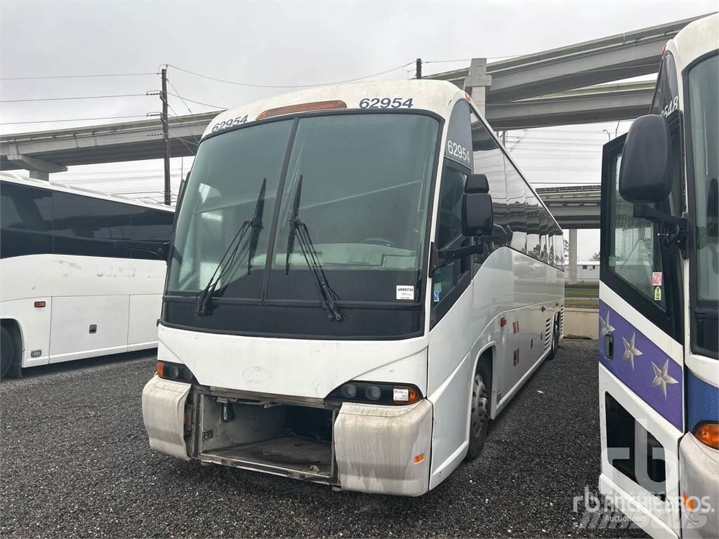 MCI J4500 Zájezdové autobusy