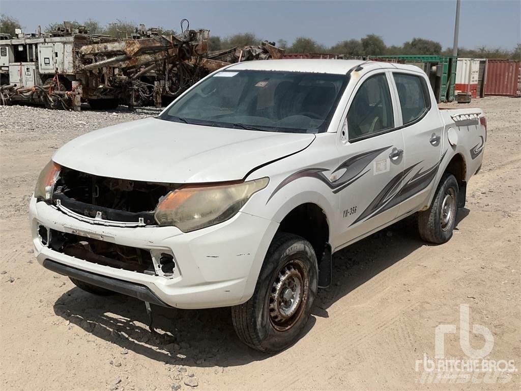 Mitsubishi L200 Pick up/Valník