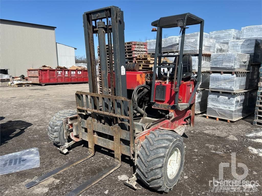 Moffett M5000 Terénní vysokozdvižné vozíky