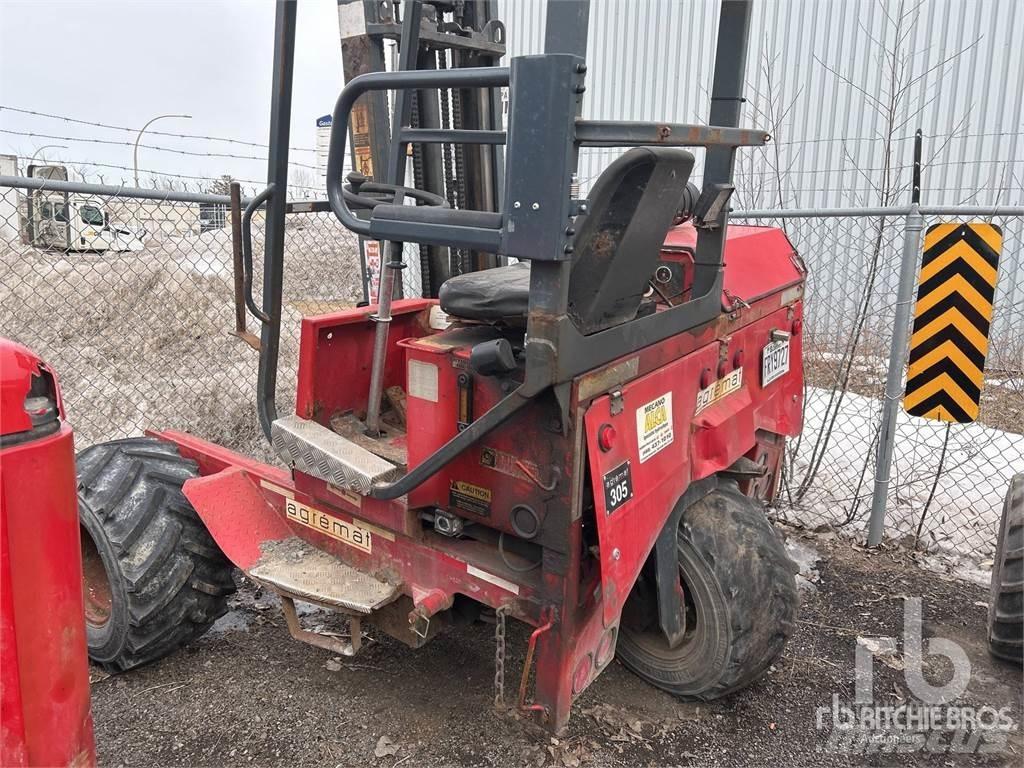 Moffett M5500 Terénní vysokozdvižné vozíky