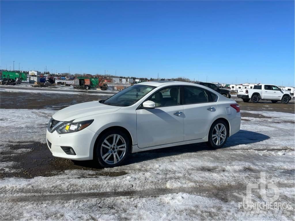 Nissan ALTIMA Osobní vozy