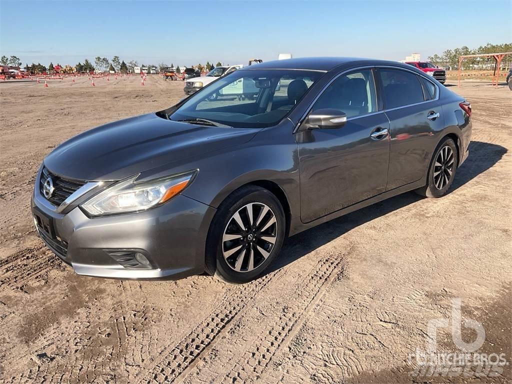 Nissan ALTIMA Osobní vozy