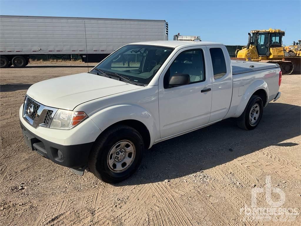 Nissan FRONTIER Pick up/Valník