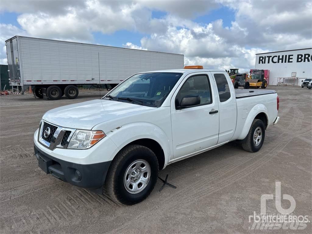Nissan FRONTIER Pick up/Valník