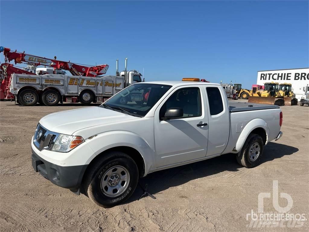 Nissan FRONTIER Pick up/Valník