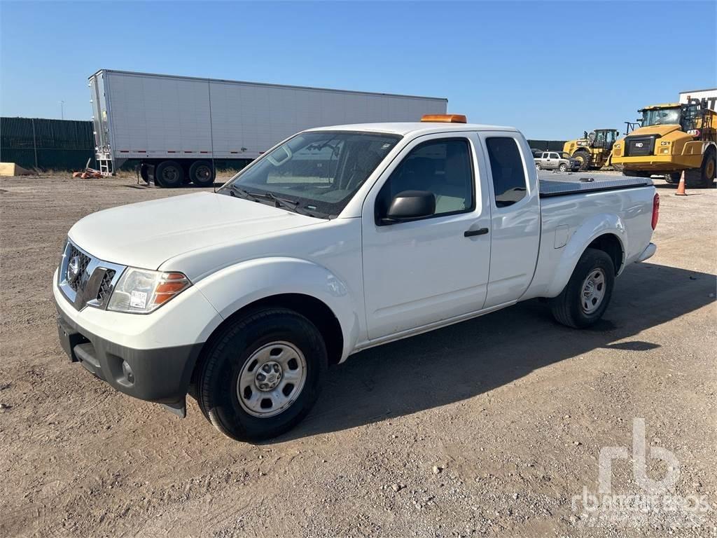 Nissan FRONTIER Pick up/Valník
