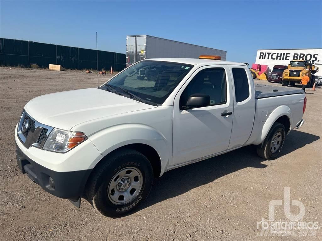 Nissan FRONTIER Pick up/Valník