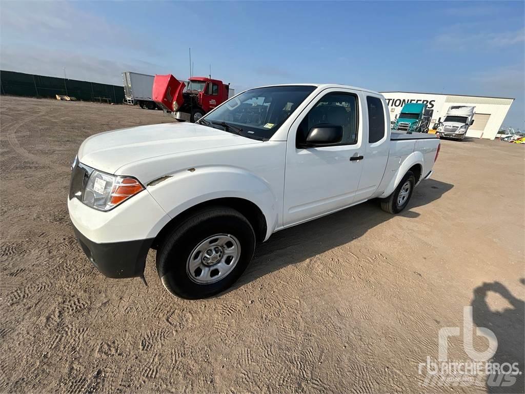 Nissan FRONTIER Pick up/Valník