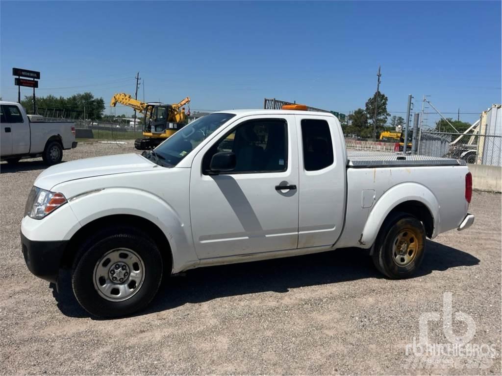 Nissan FRONTIER Pick up/Valník