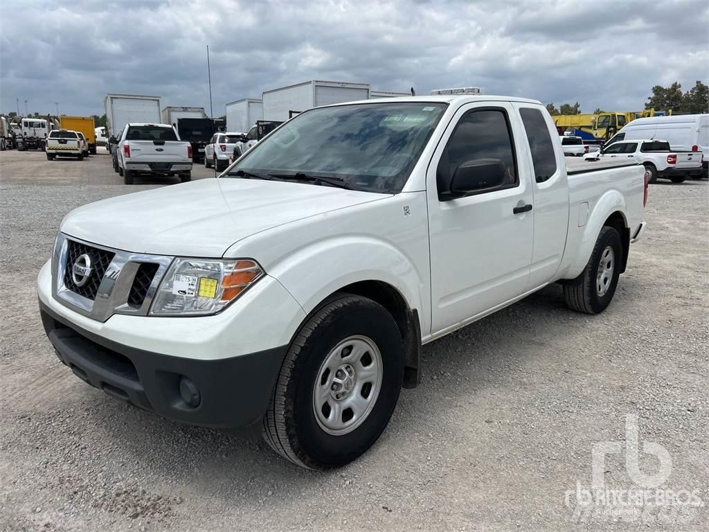 Nissan FRONTIER Pick up/Valník